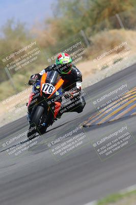 media/Nov-05-2022-SoCal Trackdays (Sat) [[f8d9b725ab]]/Turn 2 (1120am)/